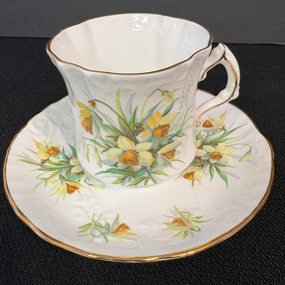 Vintage Hammersley Yellow Jonquils Tea Cup & Saucer Bone China England